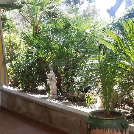 With Pool And Near Bcn & Tgn Holiday home *
